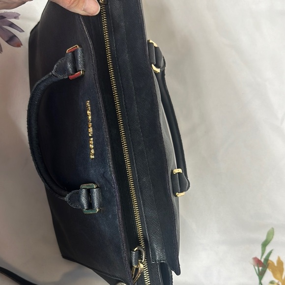 MICHAEL Michael Kors Black Tote with Textured Leather - Picture 4 of 14